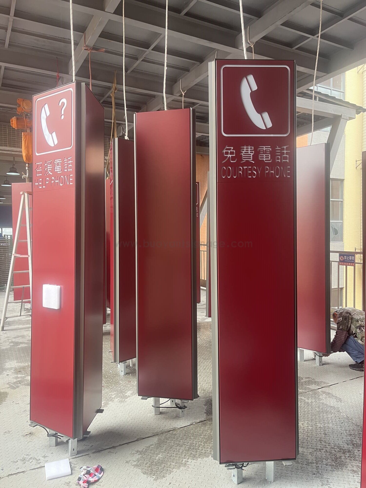 vertical help phone pillars.jpg