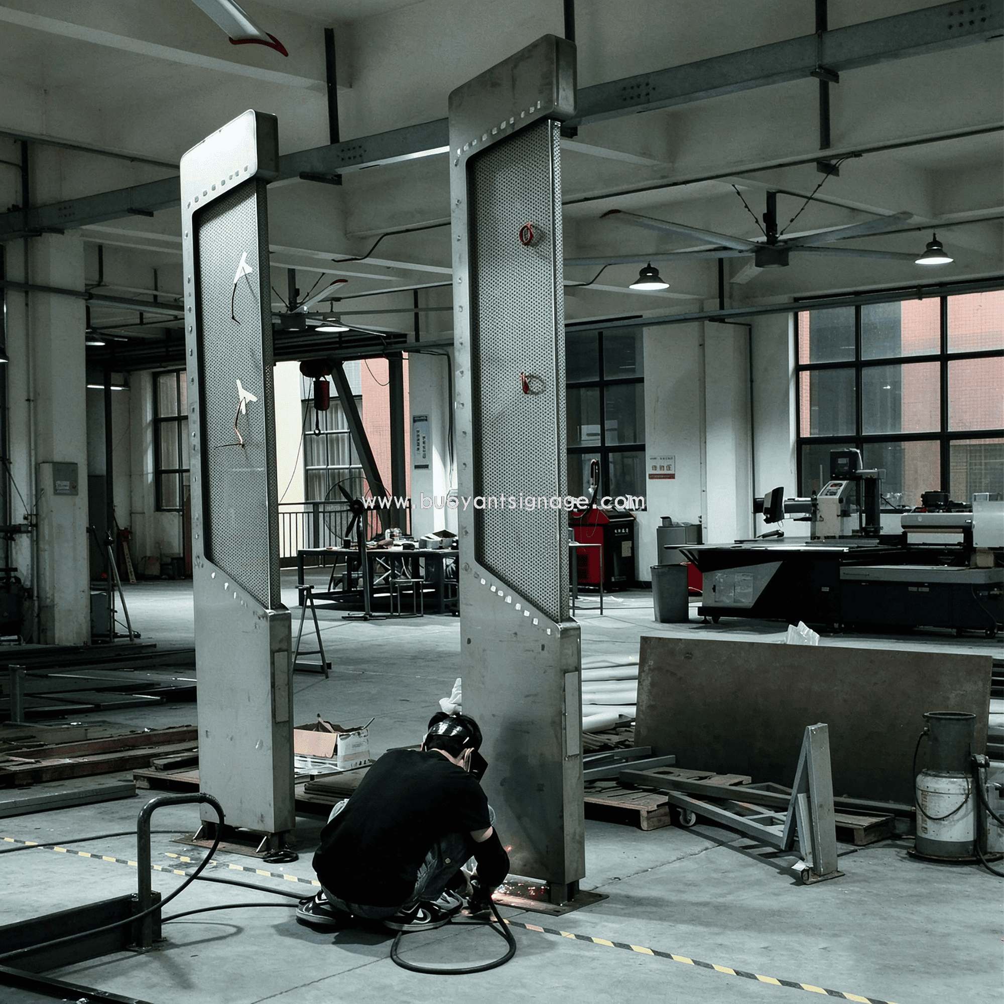 工厂导视产品制作新闻 (1).png