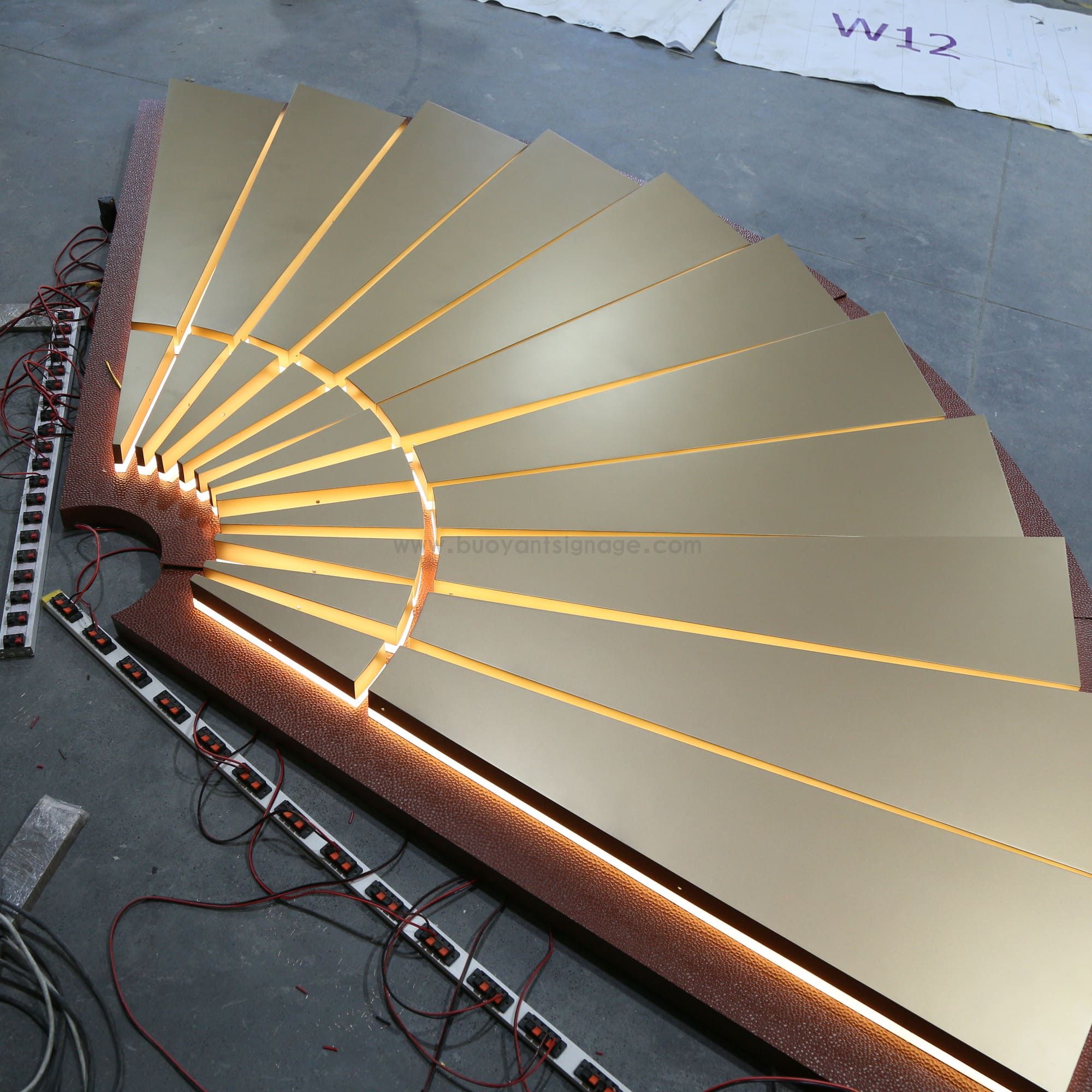 Buoyant Signage: Customized 3D Illuminated Fan-shaped Signage for Airport Terminals